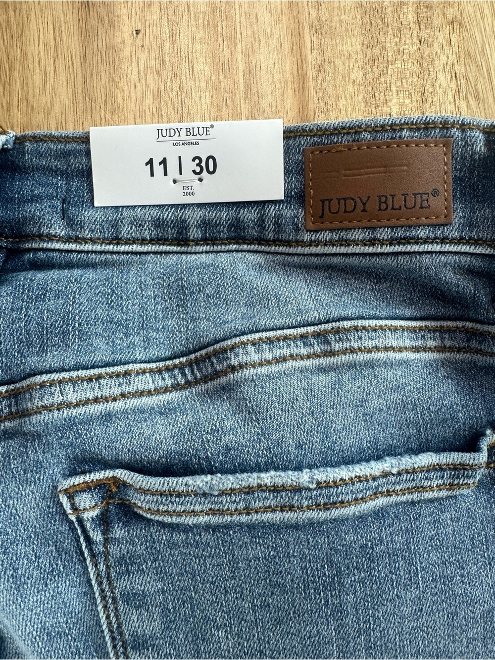 Judy Blue JB82525MD Relaxed Fit Distressed Patch Stretch Jeans Womens Size 11/30 - Picture 4 of 5